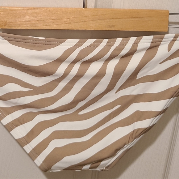 2 PC MICHAEL KORS MK WHITE TAN ZEBRA ANIMAL PRINT LOGO TANKINI BIKINI NWT - Picture 13 of 15